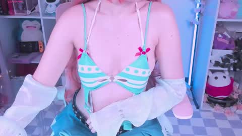 Snapshot of asuka_langleysoryu chatting on 09-20-25, 05:03 Bonnie online show from 09-20-25, 05:03