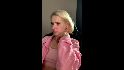 Snapshot of asya_new chatting on 09-17-25, 11:56 asya_new online show from 09-17-25, 11:56