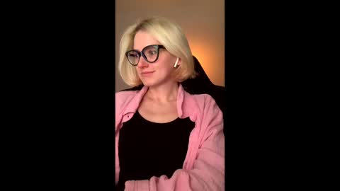 Snapshot of asya_new chatting on 10-02-25, 10:28 asya_new online show from 10-02-25, 10:28