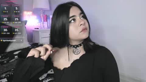 Snapshot of atena_hill chatting on 09-25-25, 07:28 Athena online show from 09-25-25, 07:28