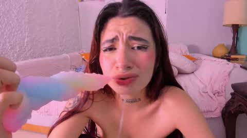 Snapshot of atenea_storm chatting on 10-25-25, 08:00 Atenea online show from 10-25-25, 08:00