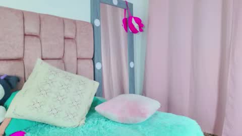 Snapshot of ateneacox chatting on 03-06-26, 11:01 ateneacox online show from 03-06-26, 11:01