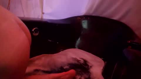 jonnyandrew online show from 11-24-25, 04:34