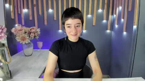Athenea online show from 05-27-26, 12:46