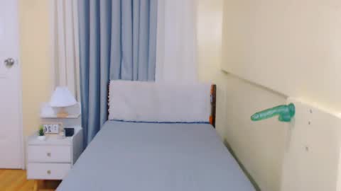 Snapshot of athenaheart chatting on 03-02-26, 12:23 Ady online show from 03-02-26, 12:23