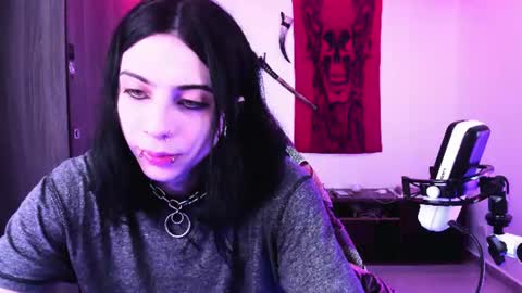 Snapshot of atheneoo_ chatting on 06-27-26, 05:01 athenauwu online show from 06-27-26, 05:01