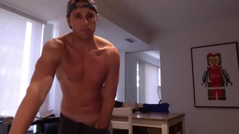 Snapshot of athleteguy55555 chatting on 01-26-25, 04:41 tommycb55555 online show from 01-26-25, 04:41