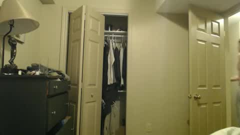 Snapshot of athleteguy55555 chatting on 12-21-25, 04:41 tommycb55555 online show from 12-21-25, 04:41