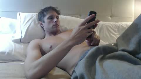 Snapshot of athleteguy55555 chatting on 01-12-26, 07:41 tommycb55555 online show from 01-12-26, 07:41