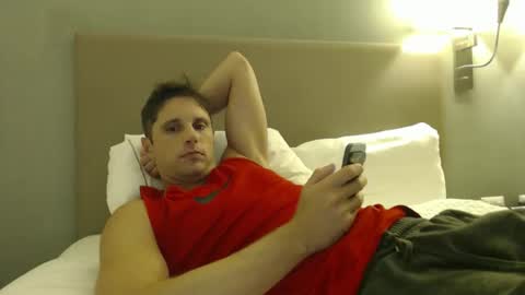 Snapshot of athleteguy55555 chatting on 02-03-26, 05:27 tommycb55555 online show from 02-03-26, 05:27