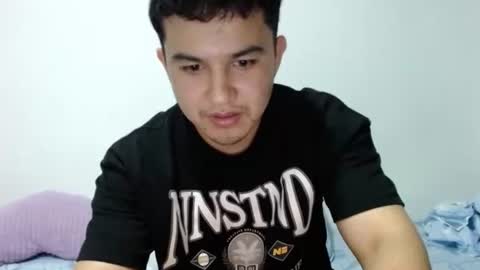 Snapshot of athleticboy2026 chatting on 11-13-25, 02:10 Robin online show from 11-13-25, 02:10