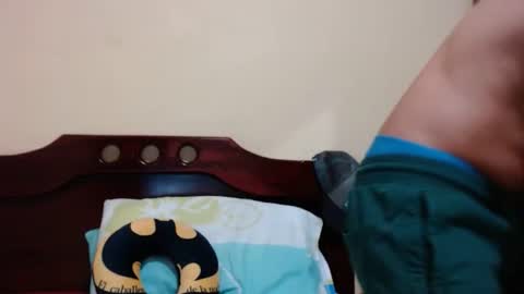 Snapshot of athleticboy2026 chatting on 01-12-26, 05:07 Robin online show from 01-12-26, 05:07