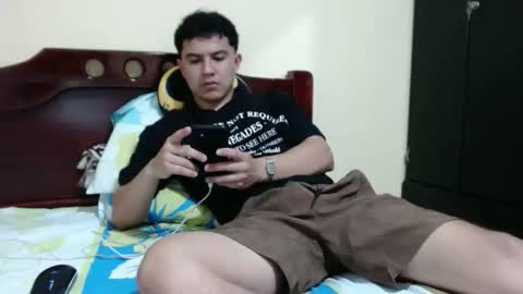 Robin online show from 05-11-26, 11:35