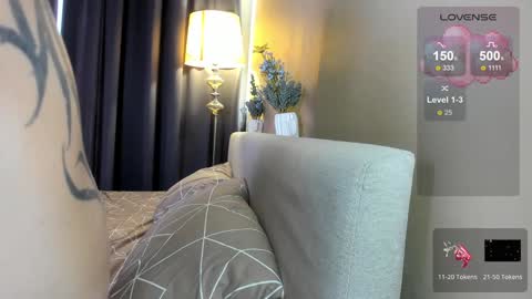 Snapshot of atomic_ketchup chatting on 01-23-25, 09:18 online every day between 10am-23pm online show from 01-23-25, 09:18