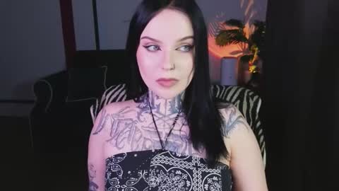 Snapshot of atomic_ketchup chatting on 01-06-26, 02:15 online every day between 10am-23pm online show from 01-06-26, 02:15