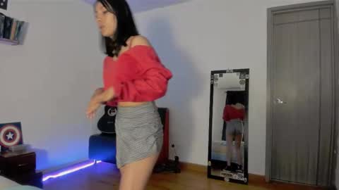 Snapshot of atomns41 chatting on 11-20-25, 05:40 Carolina online show from 11-20-25, 05:40