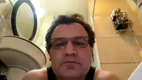 Snapshot of atozzzz chatting on 10-13-25, 03:28 atozzzz online show from 10-13-25, 03:28