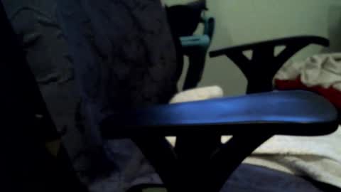 Snapshot of att_sim chatting on 11-25-25, 07:08 att_sim online show from 11-25-25, 07:08