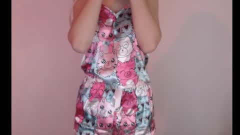 Aubrey online show from 03-11-25, 12:54