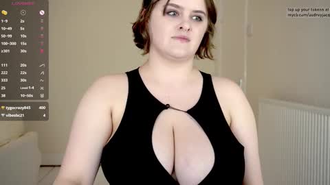 Audrey Jacq online show from 10-11-25, 03:21