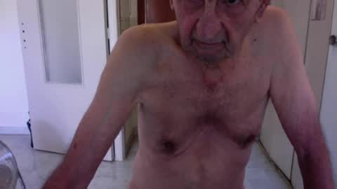auguste688483 online show from 06-25-26, 07:46