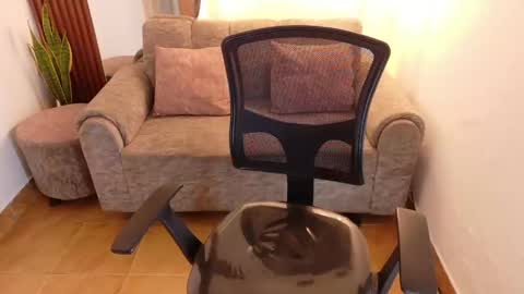 Snapshot of aunty_milf0 chatting on 05-27-26, 09:34 aunty_milf0 online show from 05-27-26, 09:34