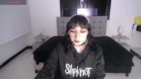 aura_cute_ online show from 06-24-26, 03:49