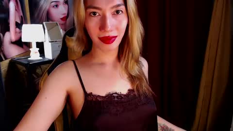 Snapshot of aurakharisma_xx chatting on 12-04-24, 07:28 Miss awra online show from 12-04-24, 07:28