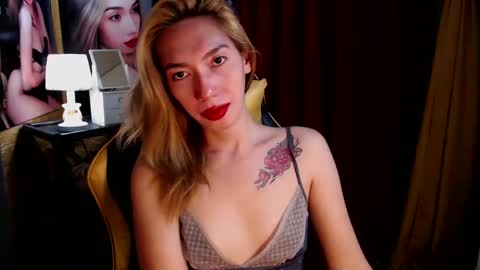 Snapshot of aurakharisma_xx chatting on 12-07-24, 08:55 Miss awra online show from 12-07-24, 08:55