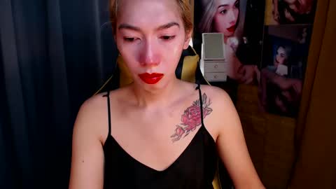 Snapshot of aurakharisma_xx chatting on 02-11-25, 05:05 Miss awra online show from 02-11-25, 05:05