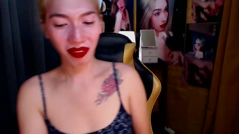 Snapshot of aurakharisma_xx chatting on 03-03-25, 04:47 Miss awra online show from 03-03-25, 04:47