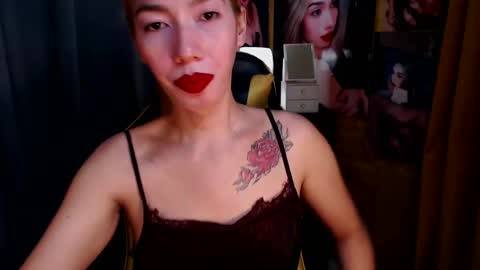 Snapshot of aurakharisma_xx chatting on 03-11-25, 04:43 Miss awra online show from 03-11-25, 04:43
