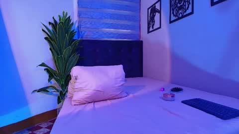 Snapshot of auralis_lux chatting on 05-29-26, 12:14 auralis_lux online show from 05-29-26, 12:14
