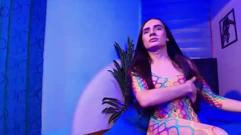 Snapshot of auralis_lux chatting on 06-13-26, 12:03 auralis_lux online show from 06-13-26, 12:03