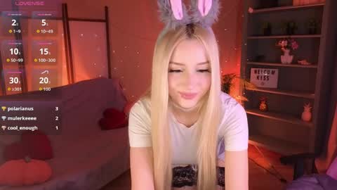 Snapshot of aurasanrise chatting on 06-01-26, 08:43 Aura online show from 06-01-26, 08:43