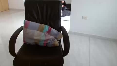 Snapshot of aureliv1 chatting on 09-09-25, 12:37 Aureliano online show from 09-09-25, 12:37