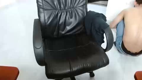 Snapshot of aureliv1 chatting on 09-13-25, 11:37 Aureliano online show from 09-13-25, 11:37