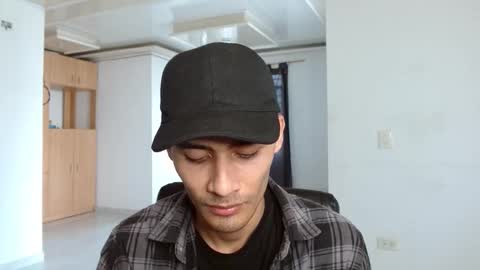 Snapshot of aureliv1 chatting on 10-03-25, 09:56 Aureliano online show from 10-03-25, 09:56