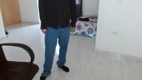 Snapshot of aureliv1 chatting on 10-11-25, 08:40 Aureliano online show from 10-11-25, 08:40