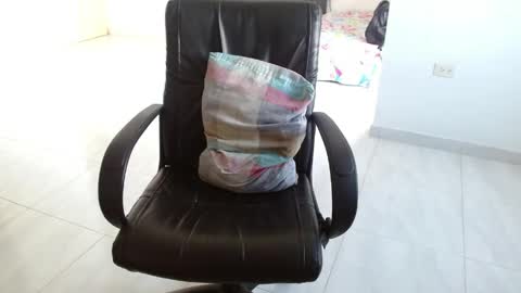 Snapshot of aureliv1 chatting on 02-28-26, 09:05 Aureliano online show from 02-28-26, 09:05