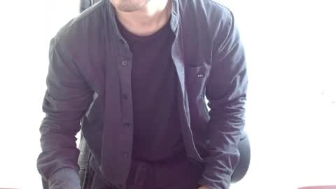 Snapshot of aureliv1 chatting on 04-12-26, 10:04 Aureliano online show from 04-12-26, 10:04
