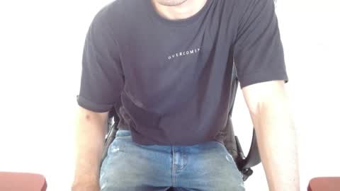 Snapshot of aureliv1 chatting on 04-26-26, 09:45 Aureliano online show from 04-26-26, 09:45