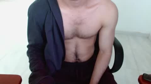 Snapshot of aureliv1 chatting on 04-29-26, 10:16 Aureliano online show from 04-29-26, 10:16