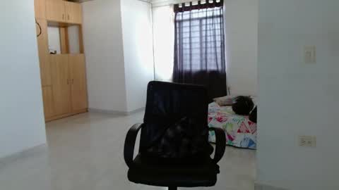 Snapshot of aureliv1 chatting on 04-30-26, 10:03 Aureliano online show from 04-30-26, 10:03