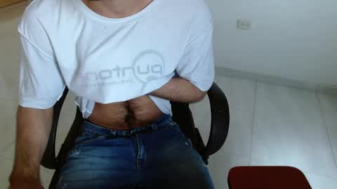 Snapshot of aureliv1 chatting on 05-10-26, 10:04 Aureliano online show from 05-10-26, 10:04