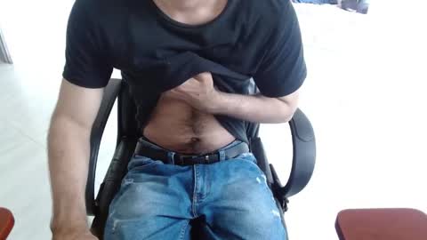 Snapshot of aureliv1 chatting on 05-11-26, 09:45 Aureliano online show from 05-11-26, 09:45
