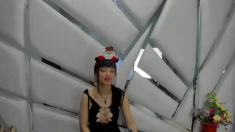 Snapshot of aurora18palmer chatting on 12-18-24, 06:57 aurora online show from 12-18-24, 06:57