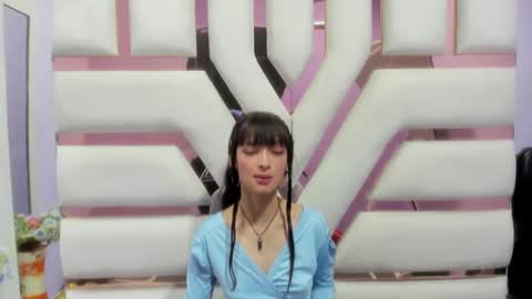 Snapshot of aurora18palmer chatting on 01-24-25, 10:51 aurora online show from 01-24-25, 10:51