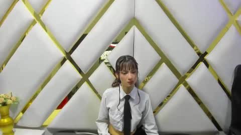 Snapshot of aurora18palmer chatting on 02-15-25, 12:37 aurora online show from 02-15-25, 12:37