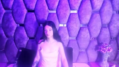 Snapshot of aurora18palmer chatting on 10-22-25, 02:39 aurora online show from 10-22-25, 02:39